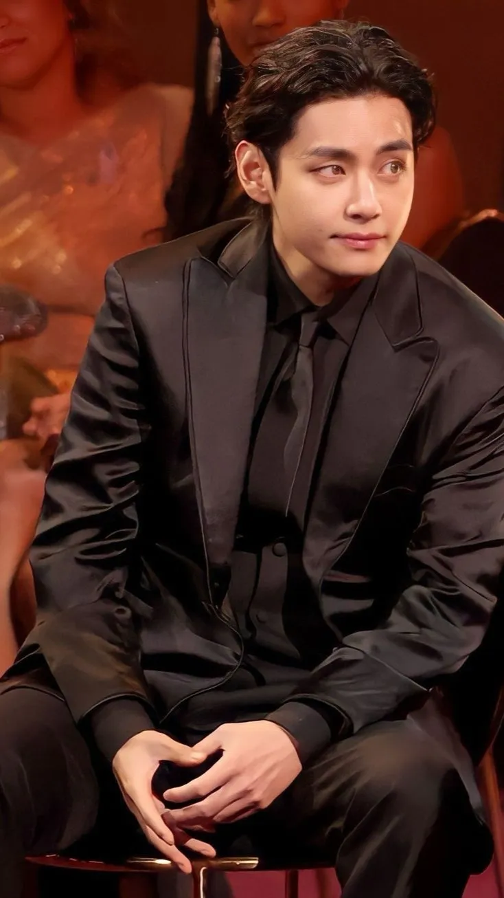 ai character: Taehyung background