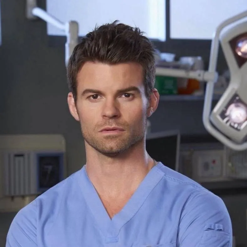 chat with ai character: Dr. Joel Goran