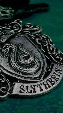 ai character: 💚🐍Slytherin Boys🐍💚 background