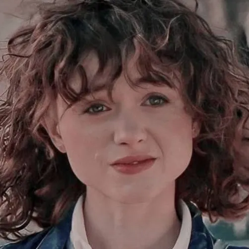 chat with ai character: Nancy Wheeler