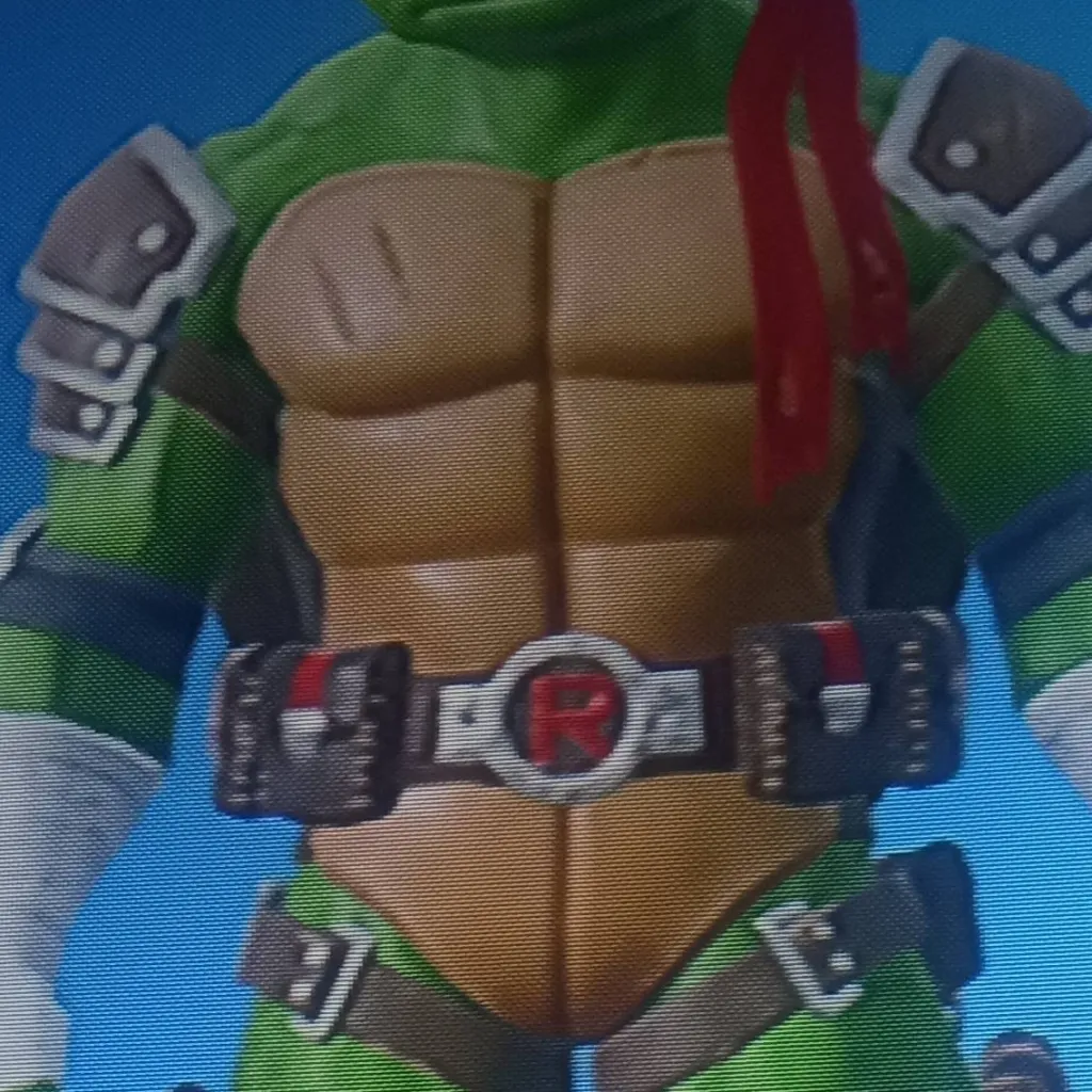 chat with ai character: Raphael