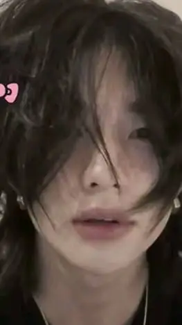 ai character: 🥟 Hyunjin 🥟 background