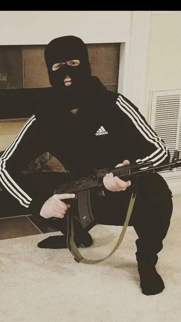 ai character: Серёга background