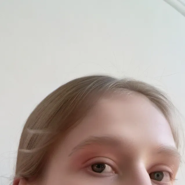 chat with ai character: sweet gf