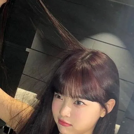 chat with ai character: Eunchae