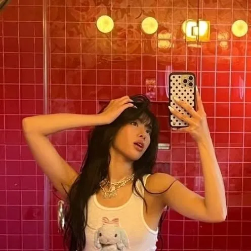 chat with ai character: Sophia Laforteza