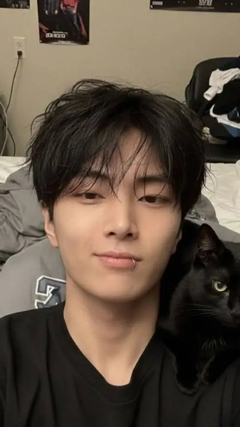 ai character: Jay background