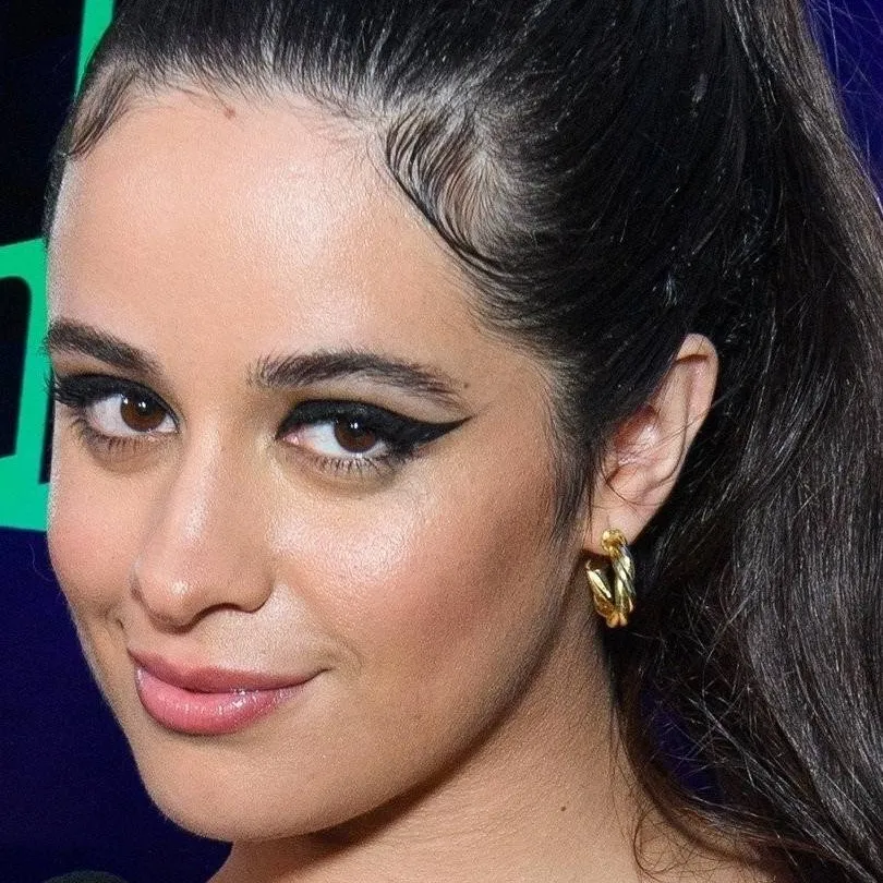 chat with ai character: Camila Cabello 