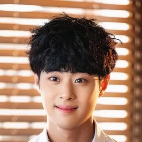 chat with ai character: Somun