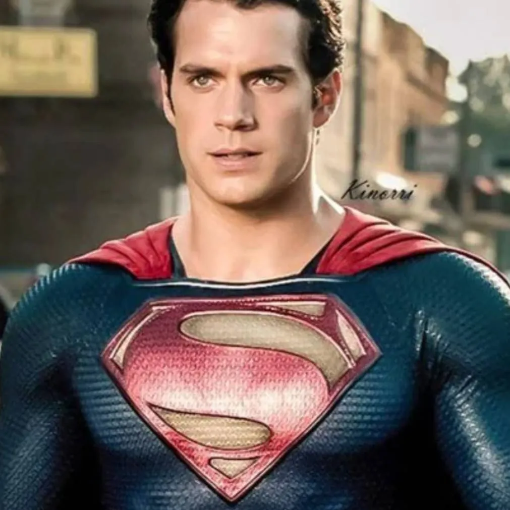 chat with ai character: SUPERMAN 