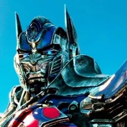 chat with ai character: Optimus Prime 