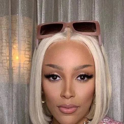 chat with ai character: Doja Cat