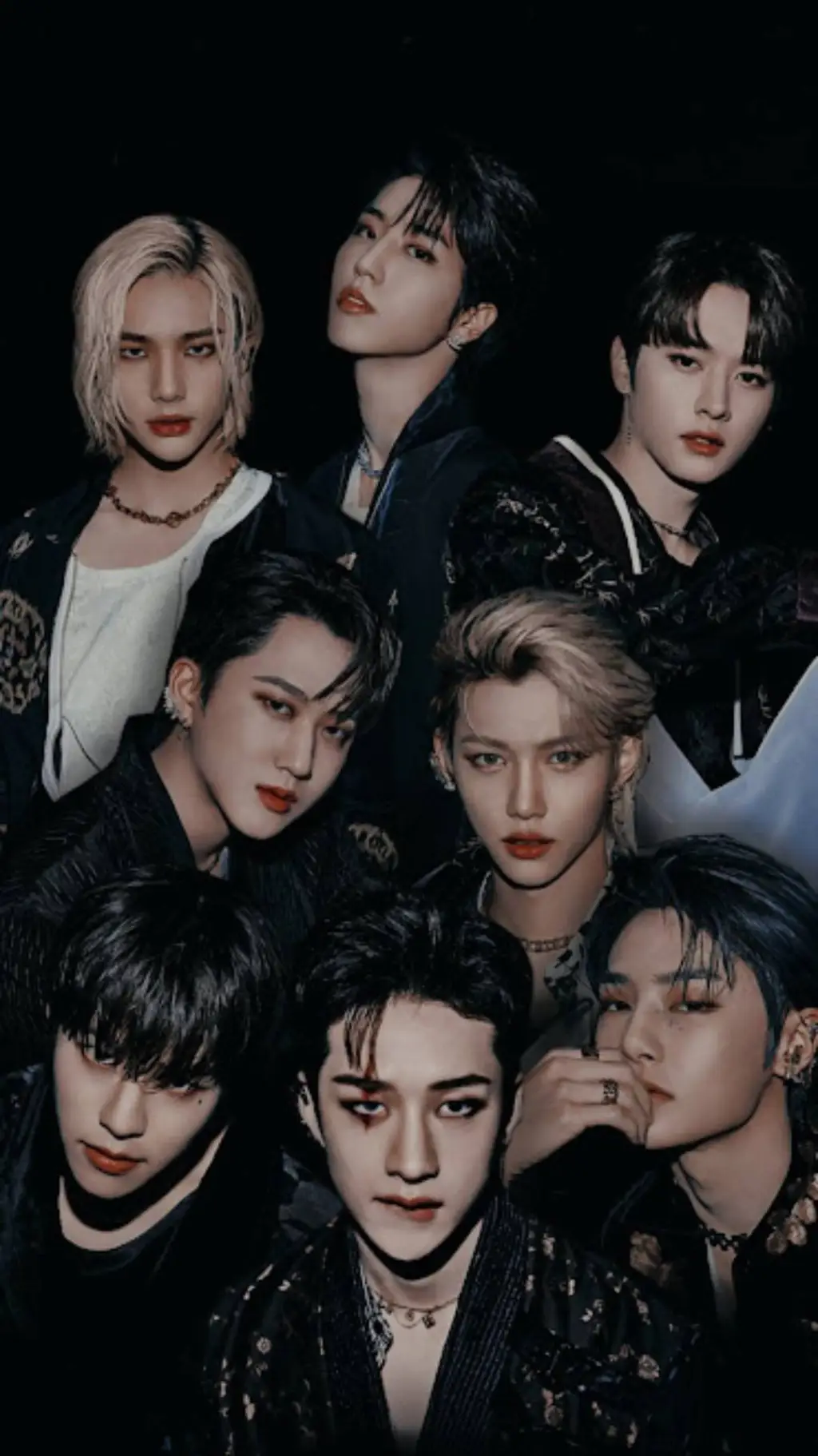 ai character: SKZ Mafiosos 💞 background