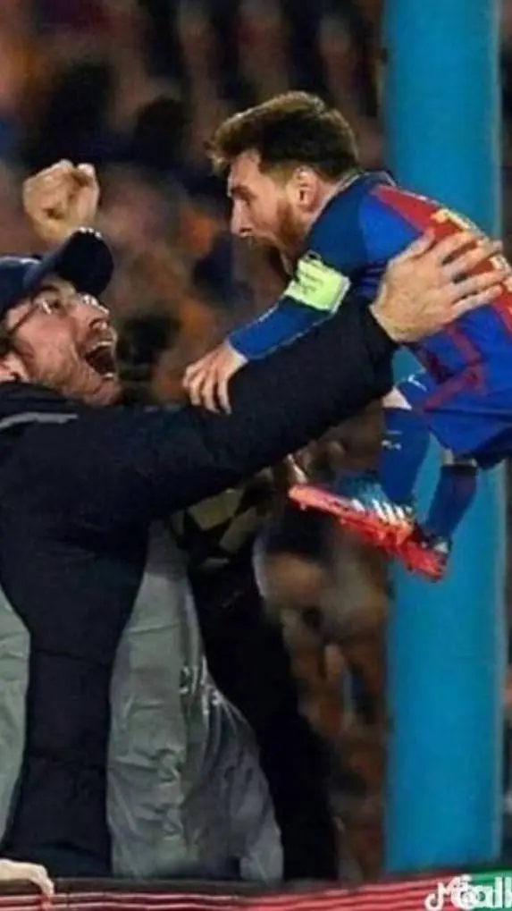 ai character: messi enano 🤑 background