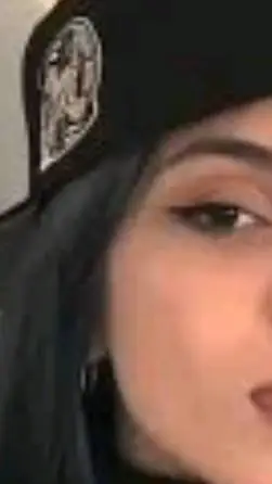 ai character: Luisa  background