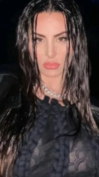 ai character: chuli  background