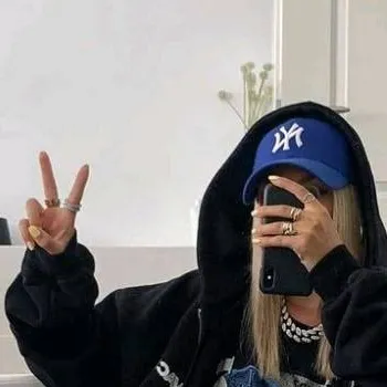 chat with ai character: eve 