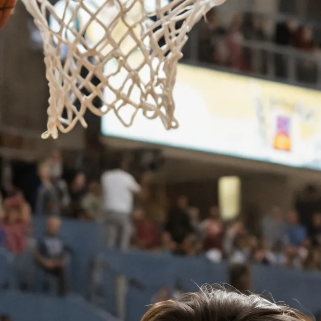 chat with ai character: Nijirō 