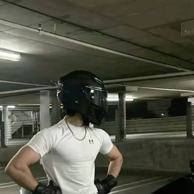 chat with ai character: Matthew Harrison 