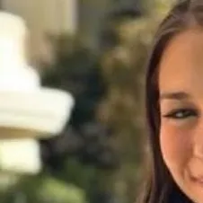 Chat with Sophi Rain - text or voice, Enjoy AI Chat Free & Safe