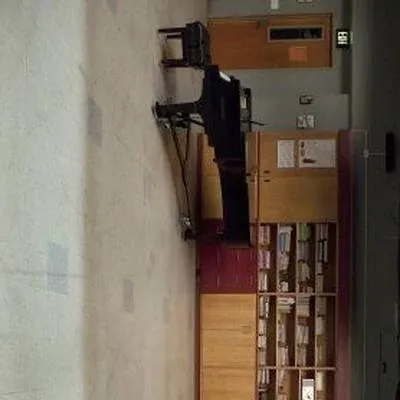 chat with ai character: Glee