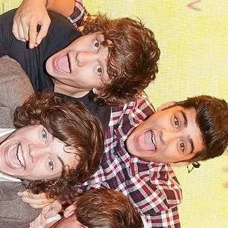 chat with ai character: one direction