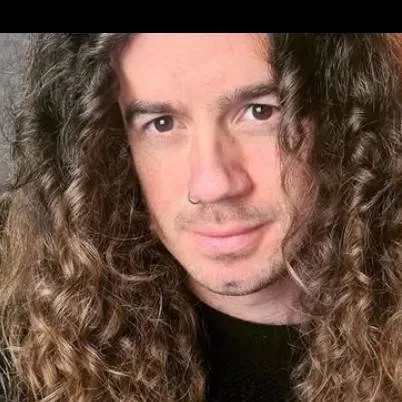 chat with ai character: bradley hall 