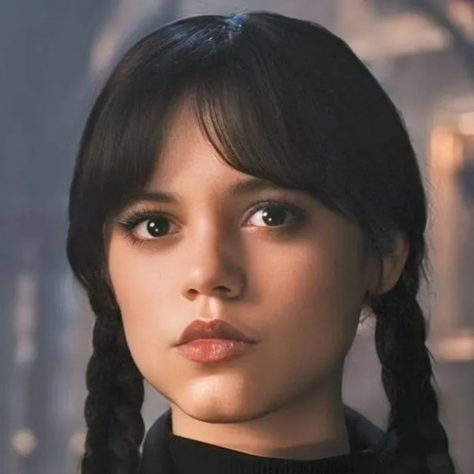 chat with ai character: Mercoledì Addams