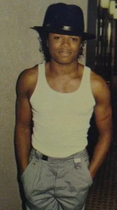 ai character: Randy Jackson  background