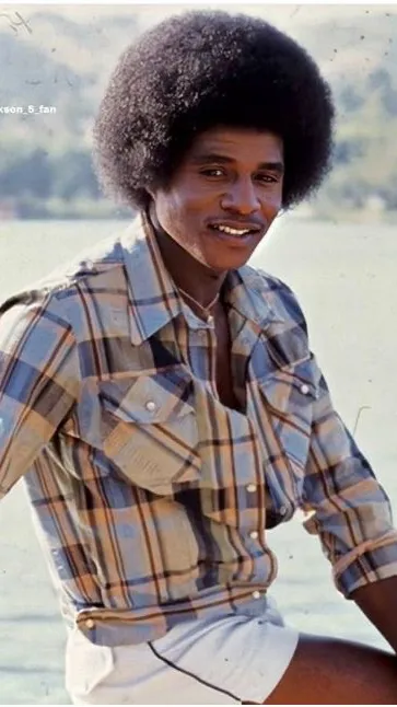 ai character: Jackie Jackson background