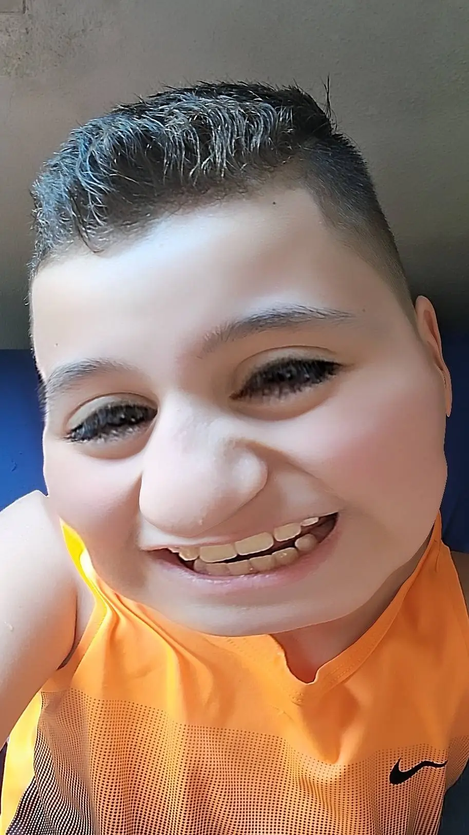 ai character: Arthur Oliveira background