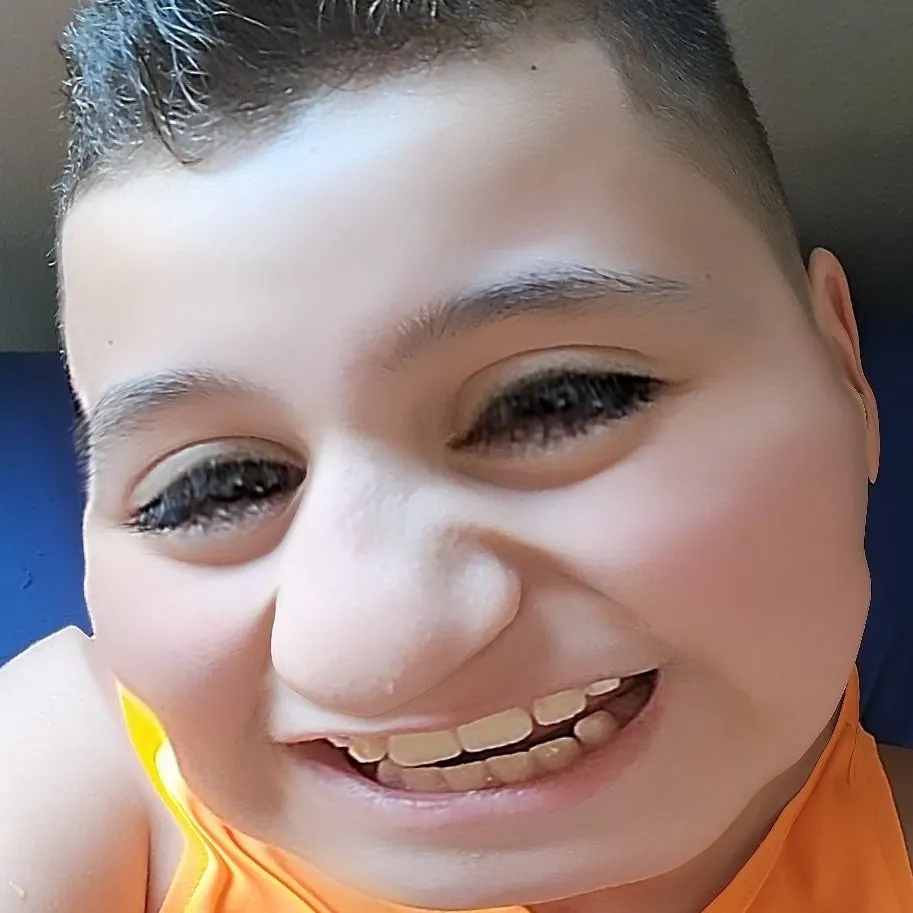 chat with ai character: Arthur Oliveira