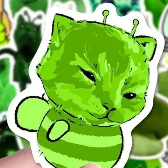 chat with ai character: alien cat english