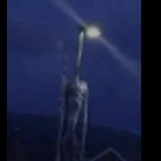 chat with ai character: light head