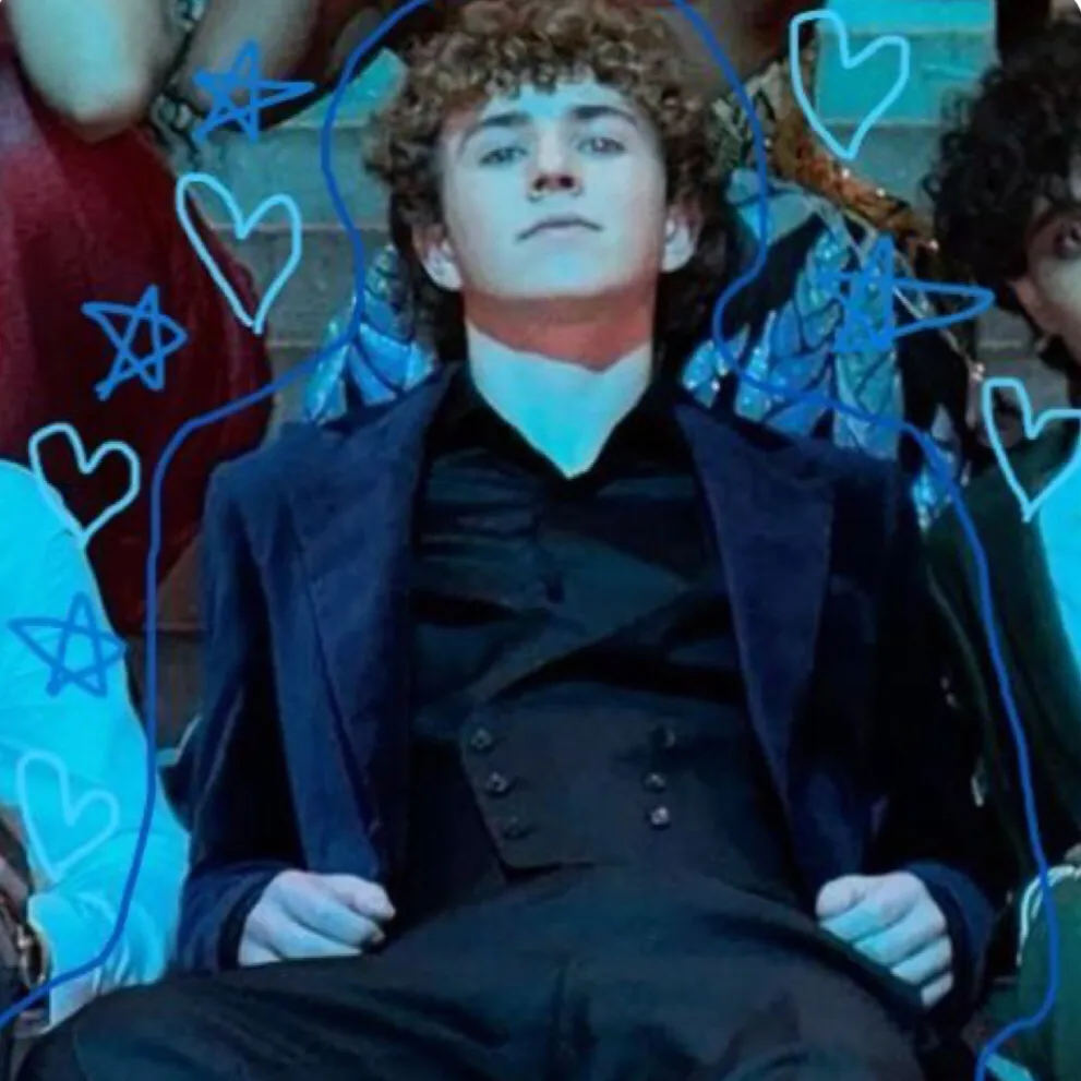 chat with ai character: Walker Scobell