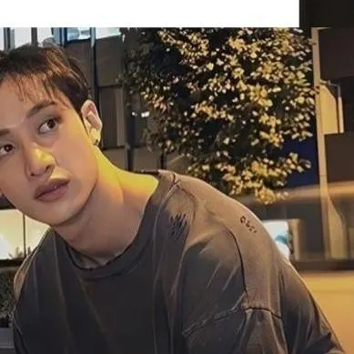 chat with ai character: ~Bangchan~