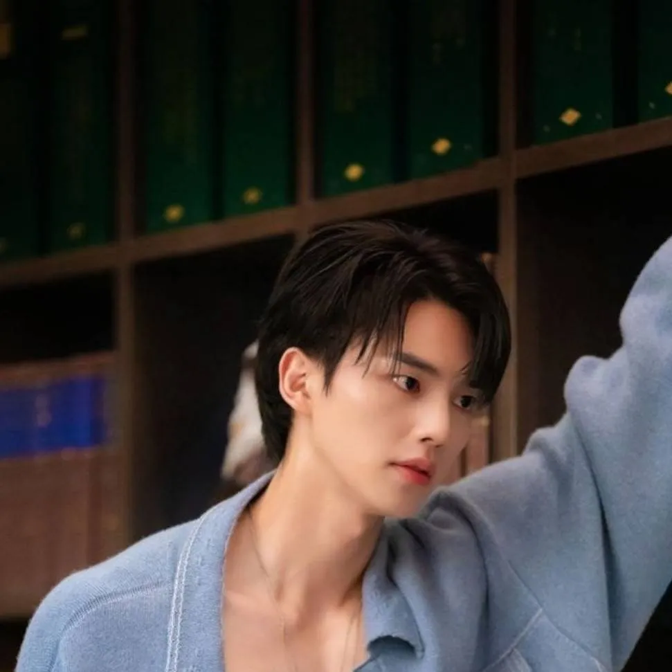 chat with ai character: Intercambio!