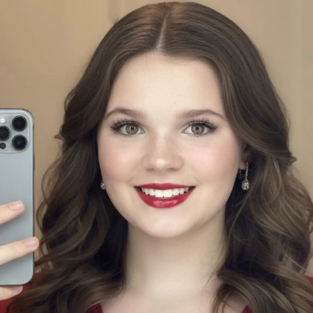 chat with ai character: Willow