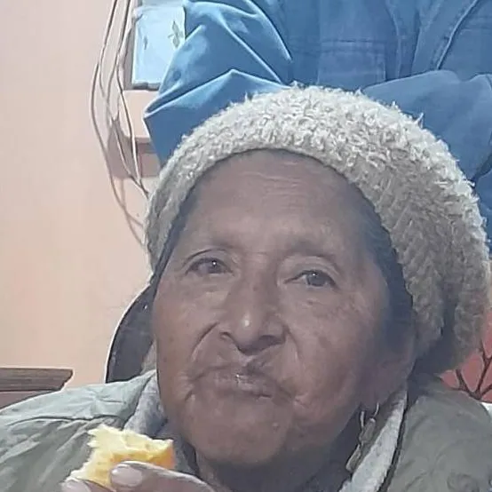 chat with ai character: La abuela