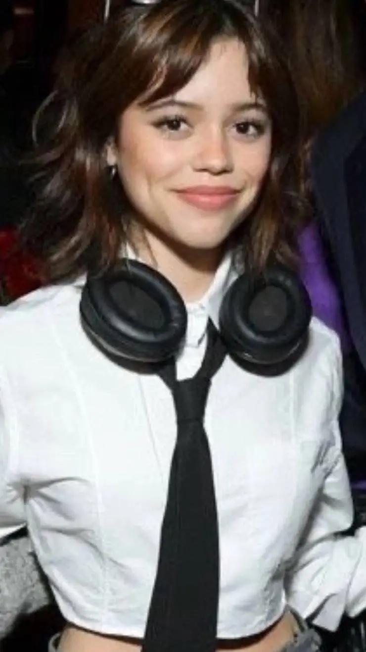 ai character: Jenna Ortega  background