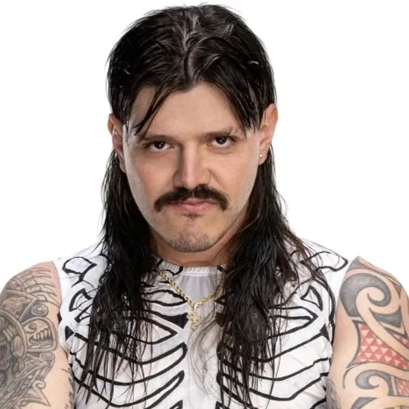 chat with ai character: Dominik Mysterio