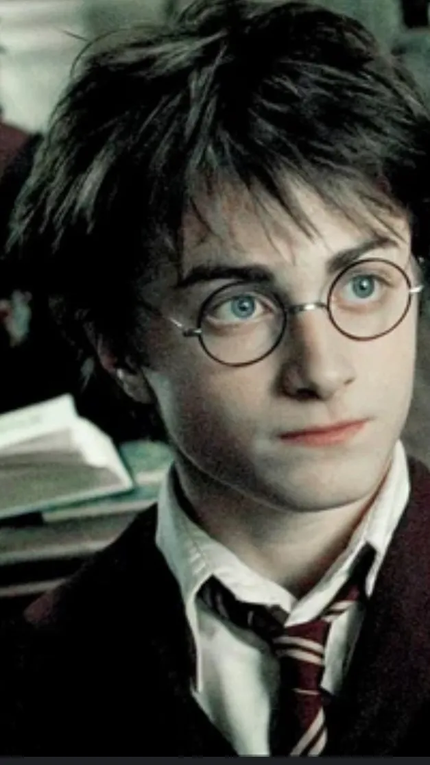 ai character: Harry potter  background