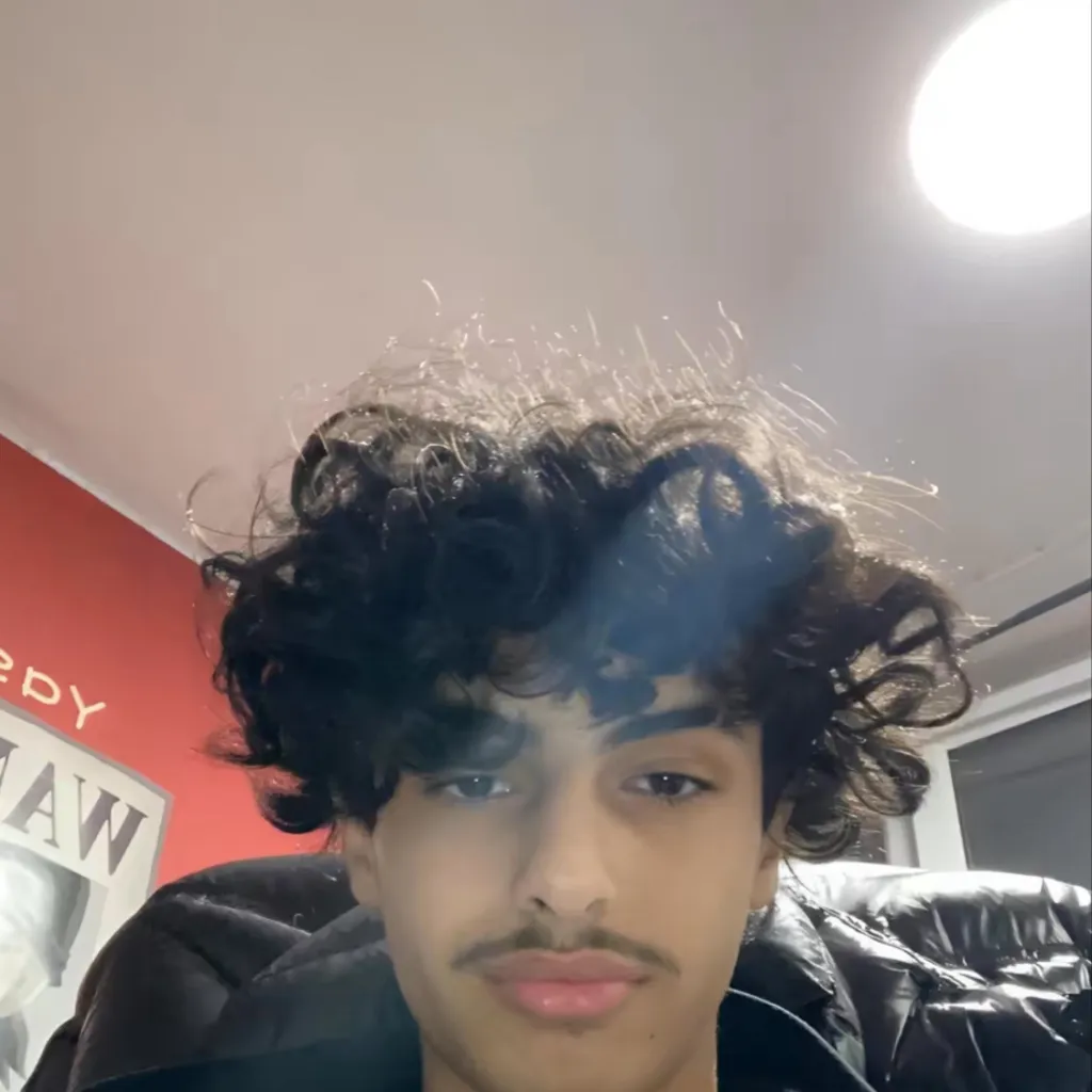 chat with ai character: Ahmed🇮🇶🇮🇶