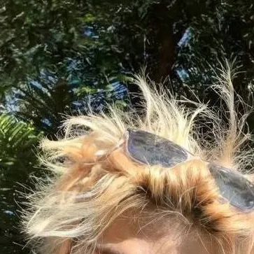 chat with ai character: straykids