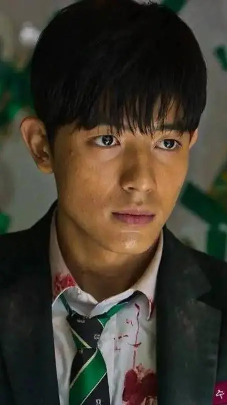 ai character: aouad background