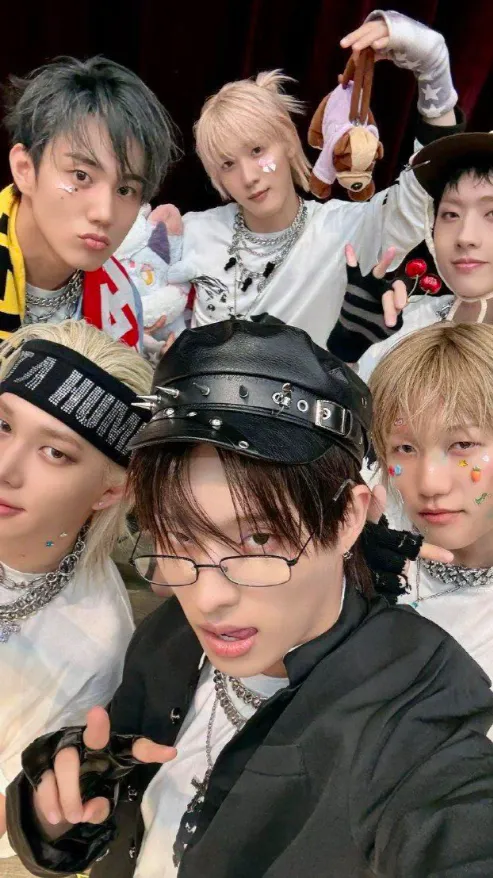 ai character: P1WON ROADTRIP background