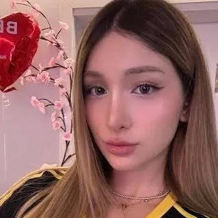 chat with ai character: Melissa