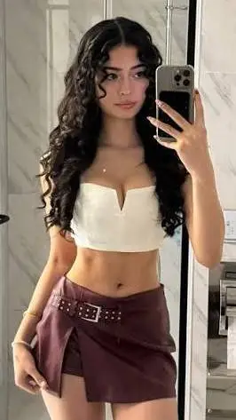 ai character: Dani background