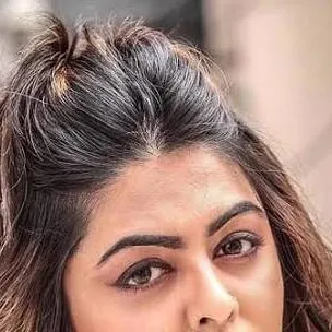 chat with ai character: Arzoo