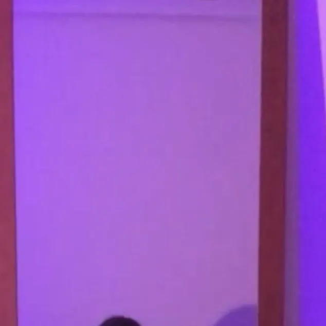 chat with ai character: Valentina 